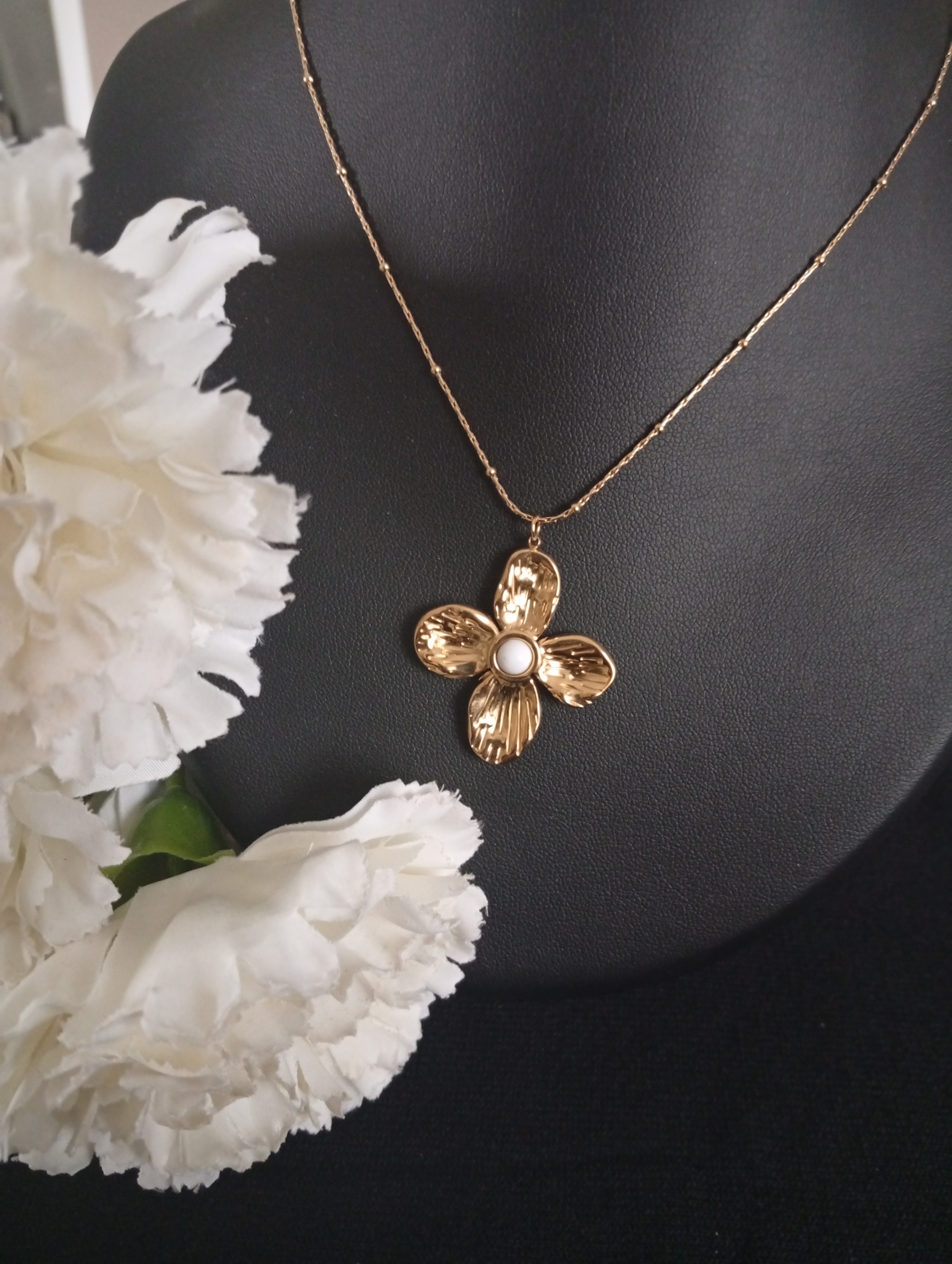 Collier Mathilde fleurie