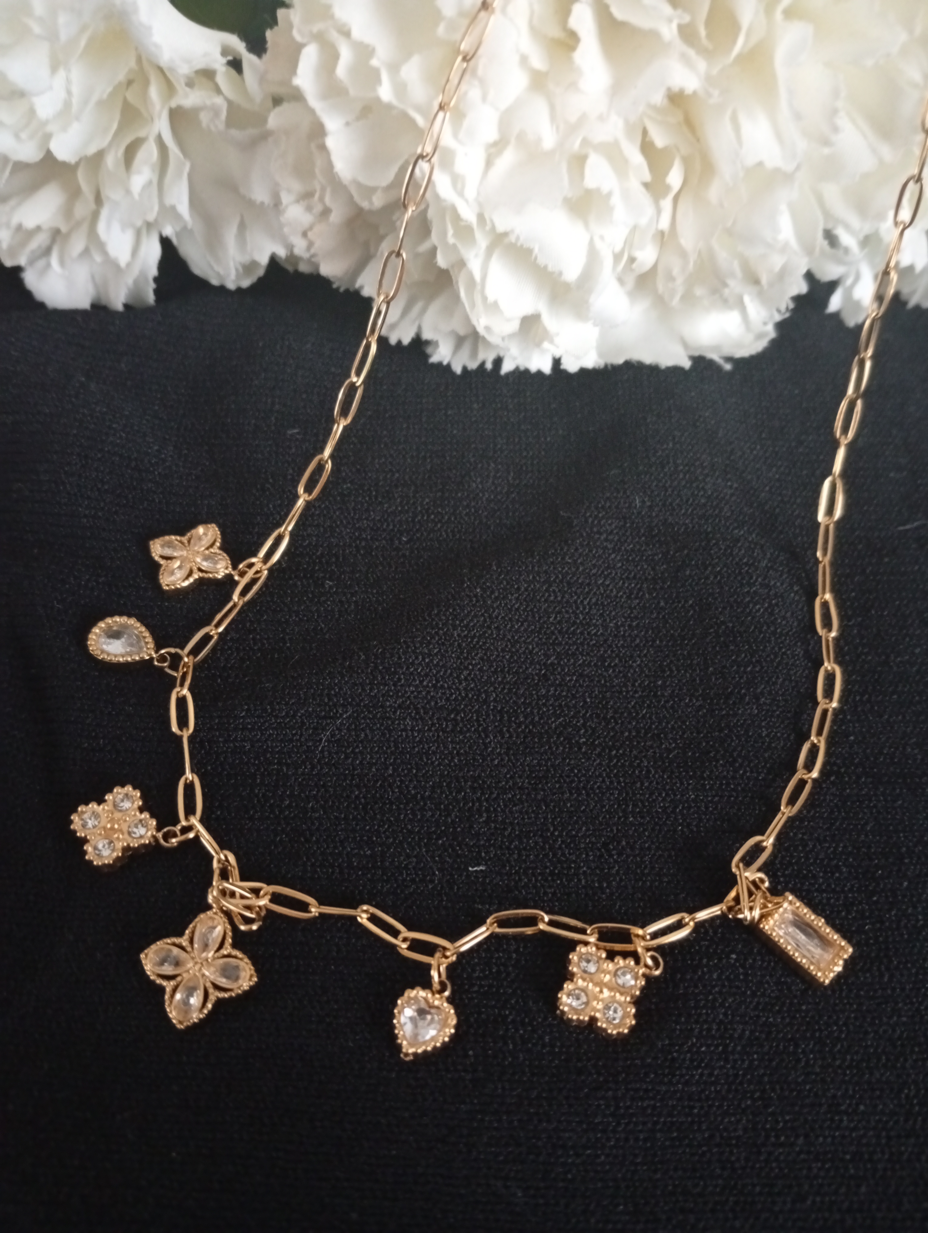 Collier multi charms trèfles en strass