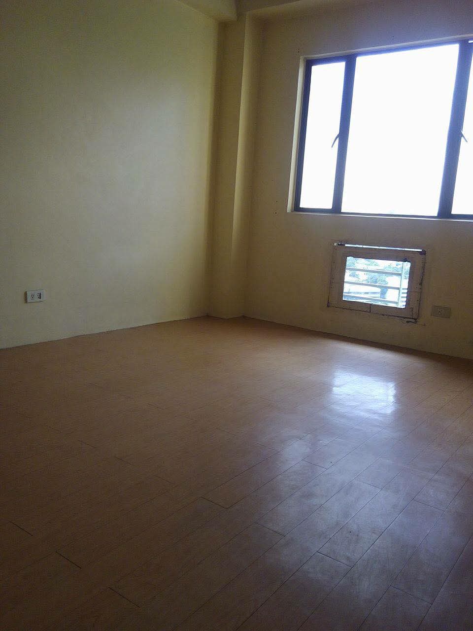 One Orchard Tower 2 [1BR] (Unit 23B)