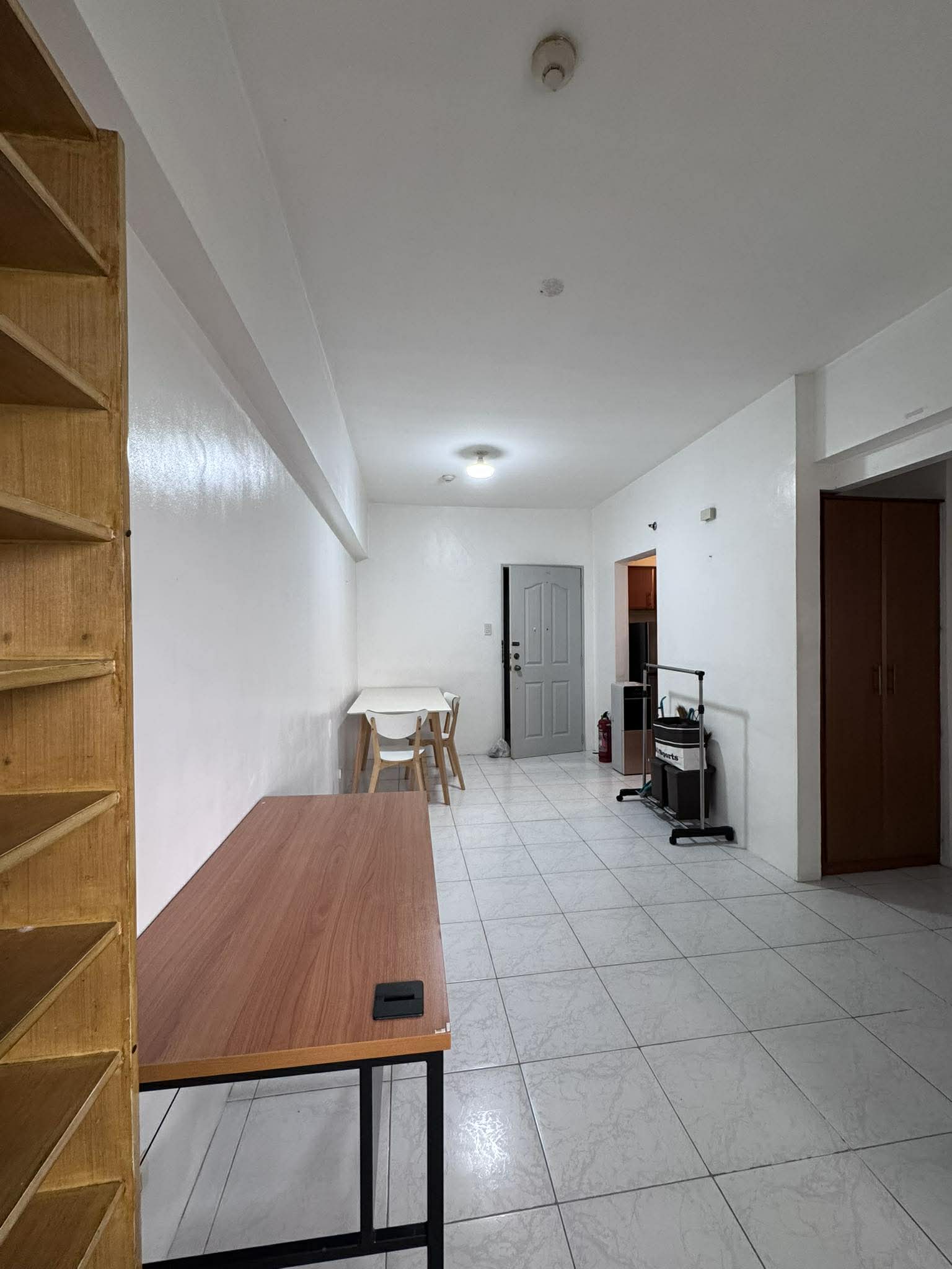 Eastwood Excelsior Tower 2 [STU] (Unit 21L)