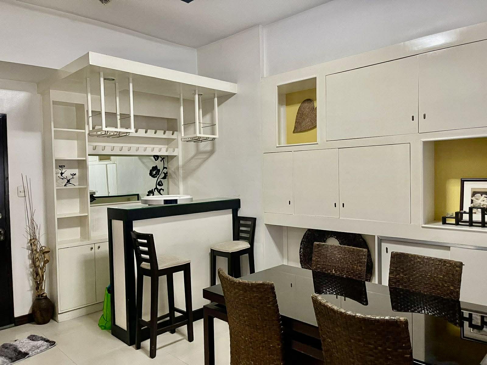 Eastwood Parkview Tower 1 [1BR] (Unit 6M)