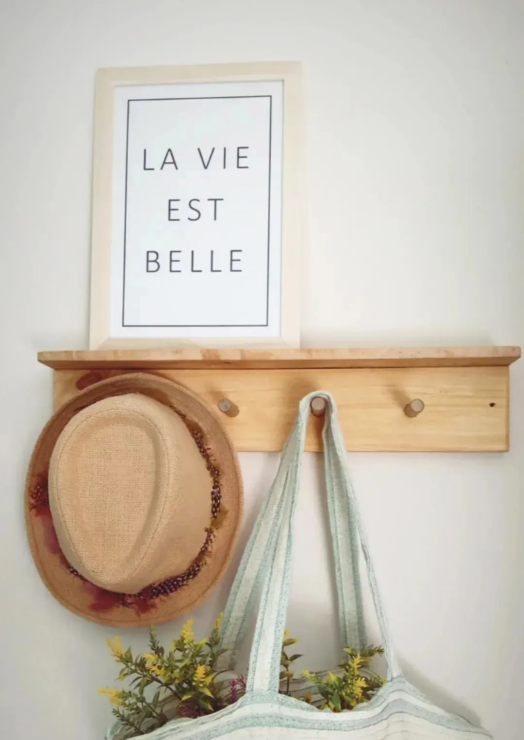 Perchero con Estante Modelo Pino