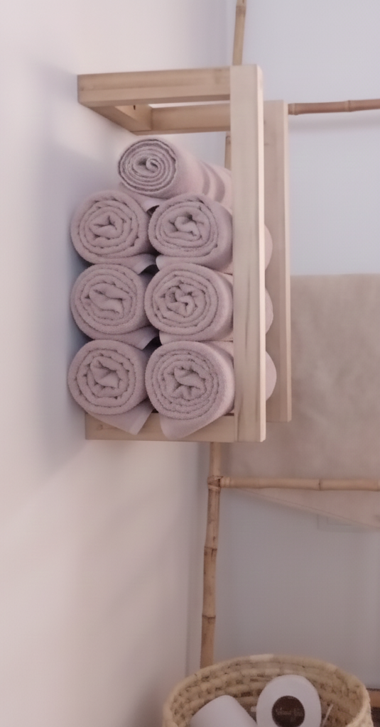 Toallero de Madera Minimalista