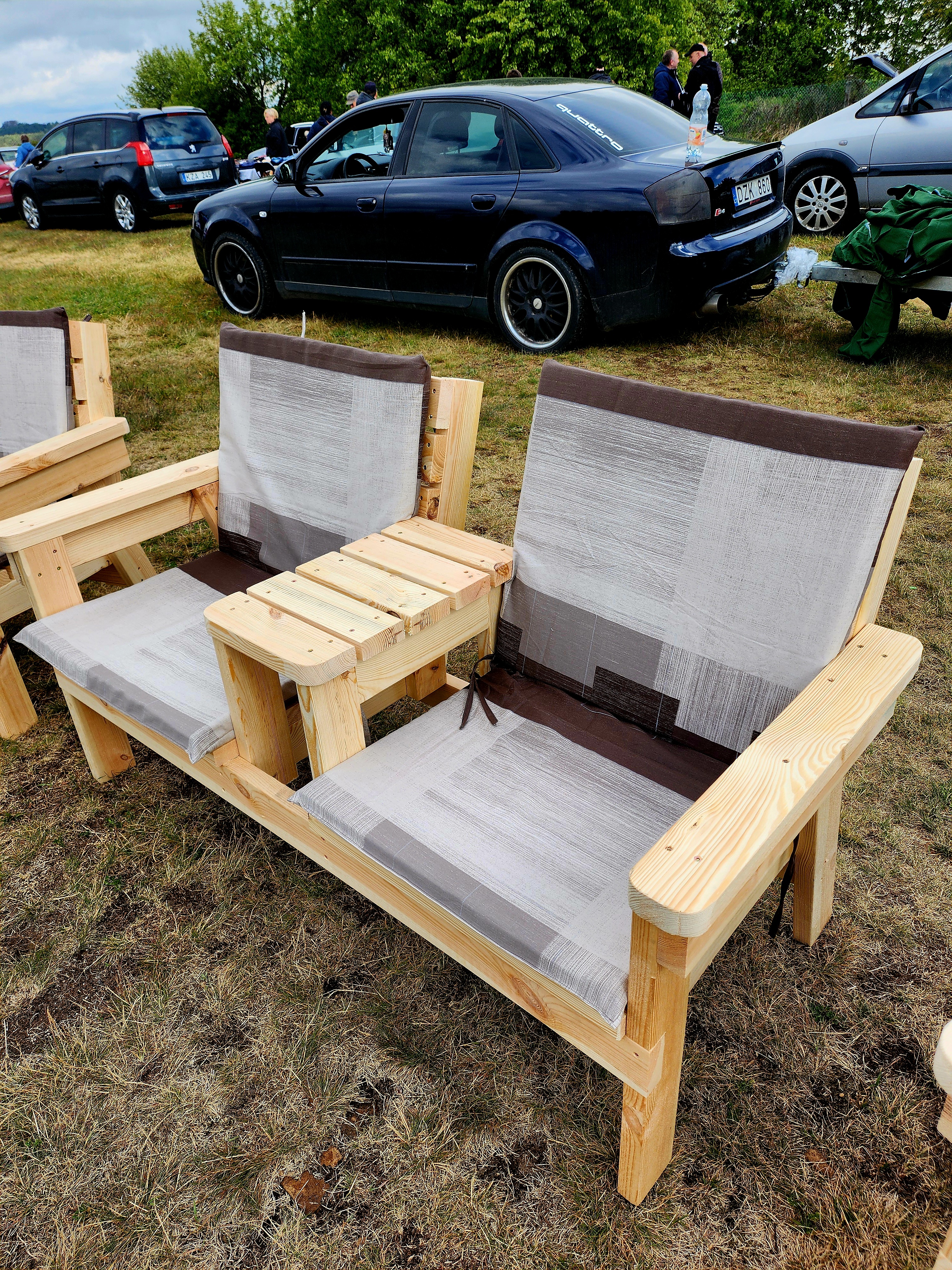 Suoliukas su staliuku