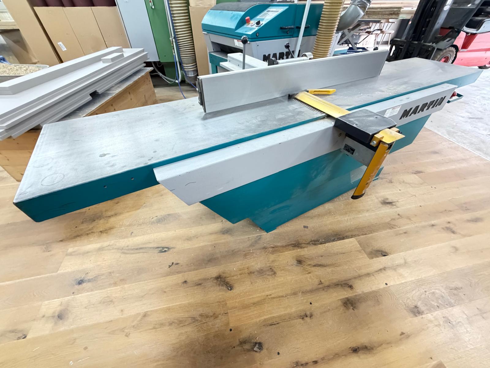 MARTIN T 54