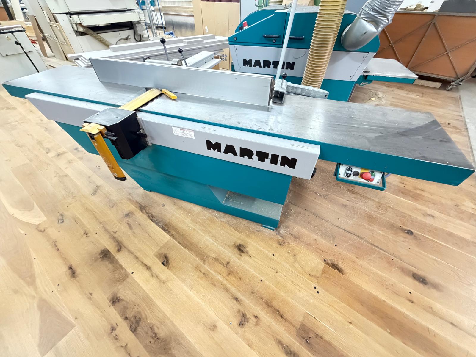 MARTIN T 54