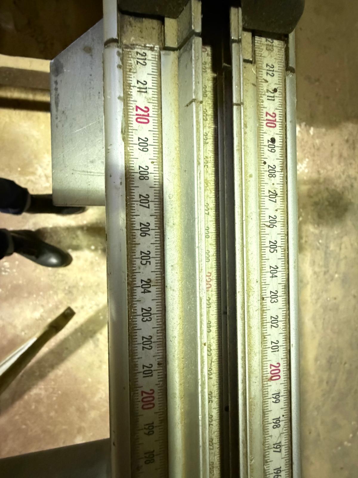 SCM SI 400 E