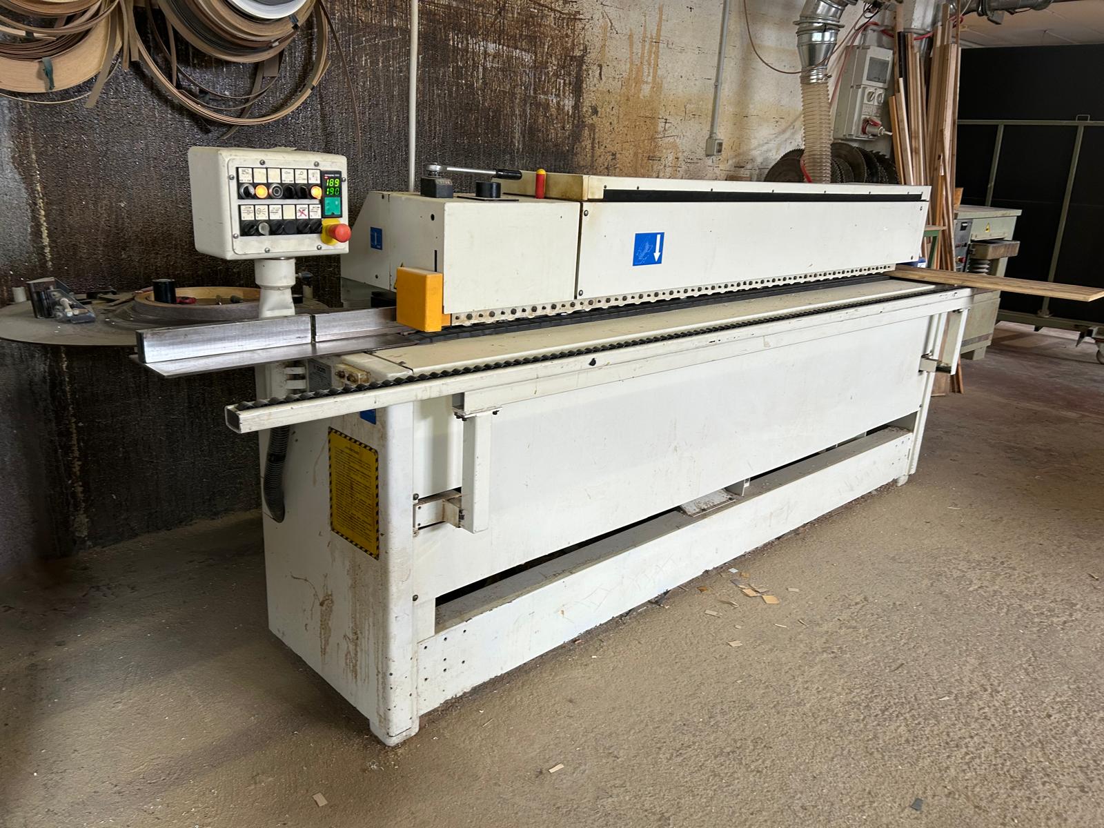 SCM K208E