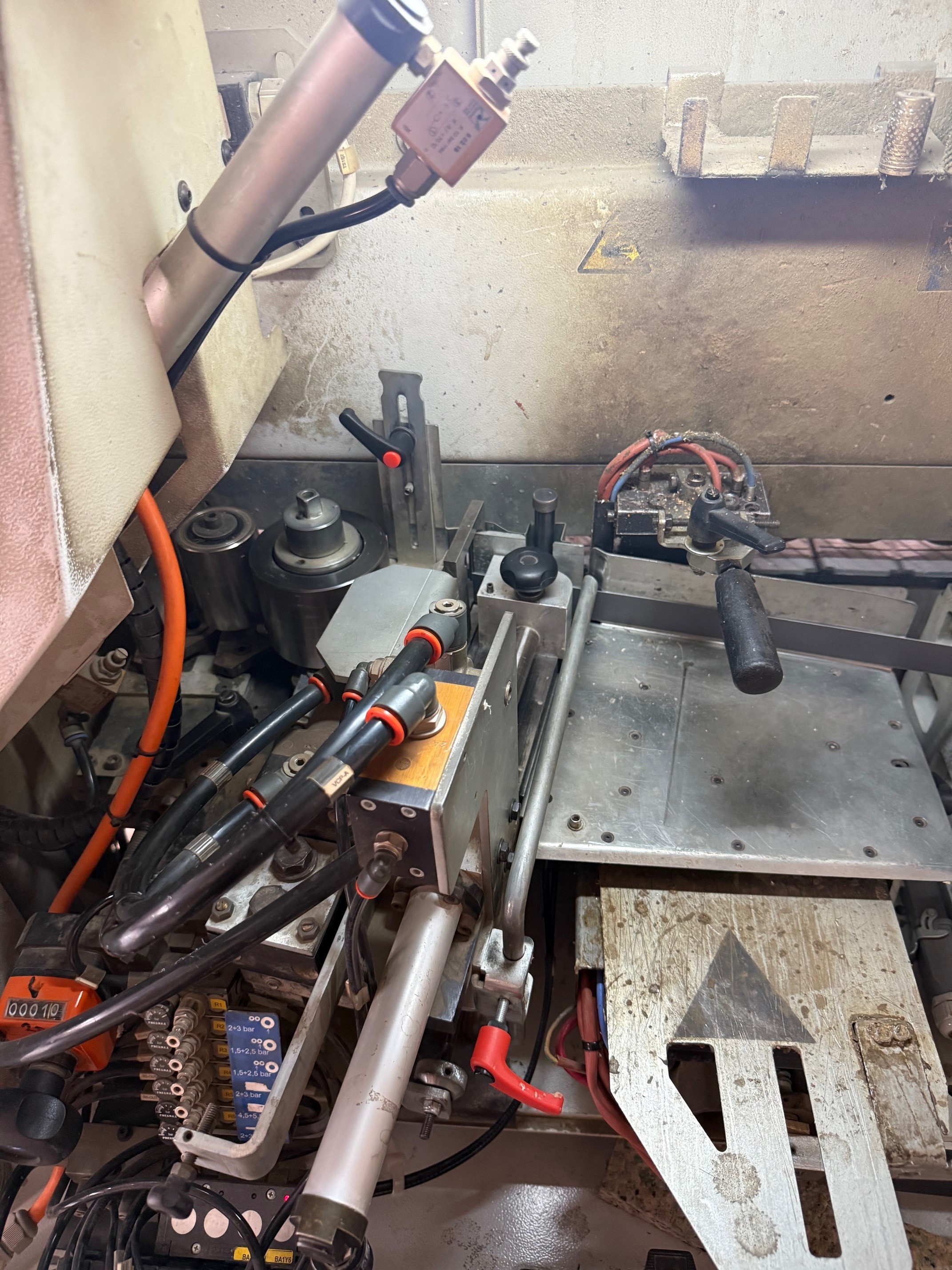 BIESSE AKRON 440