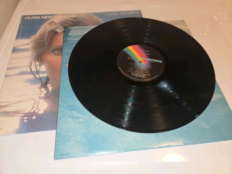 OLIVIA NEWTON-JOHN - Come On Over - Vinyl Record LP - 1976 MCA Records 2186