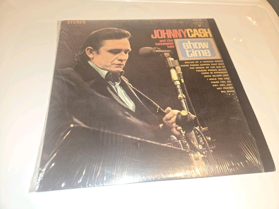 JOHNNY CASH,  "SHOW TIME", VINYL LP ALBUM, from 1969 on SUN RECORDS - EX