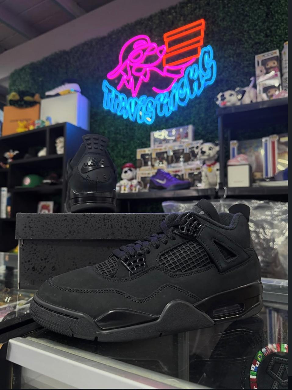 Jordan 4 "BLACK CAT"
