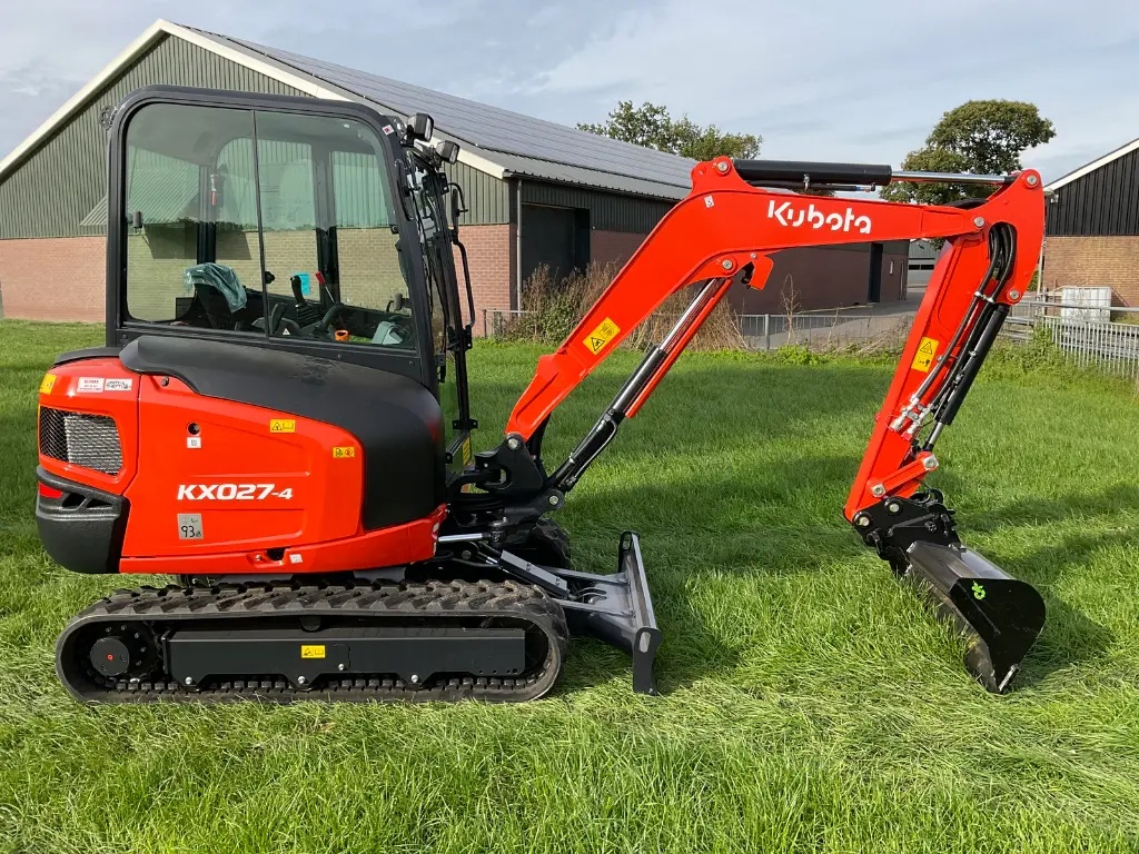 Kubota KX027-4