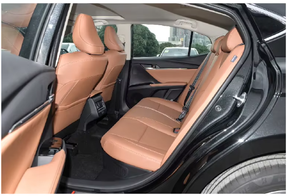 2024 for Toyota Camry Luxury Sedan 2.0L 4-Doors 5-Seats Hybrid New Car with Left Steering Hot Sale Used Car Autos