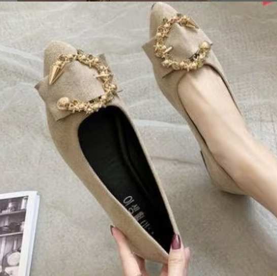 New Arrivals Pointed Toe Gold-Colored Metal Decorations Flat Lightweight Outdoor Spring Women's Shoes