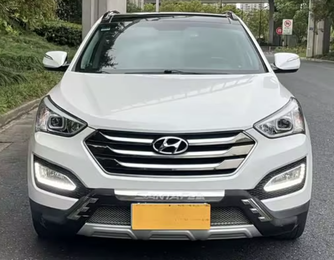 Hot-Selling Hyundai Santa Fe 2015 Model 2.4L Automatic 2WD Intelligent Edition Safety-Inspected, for Export