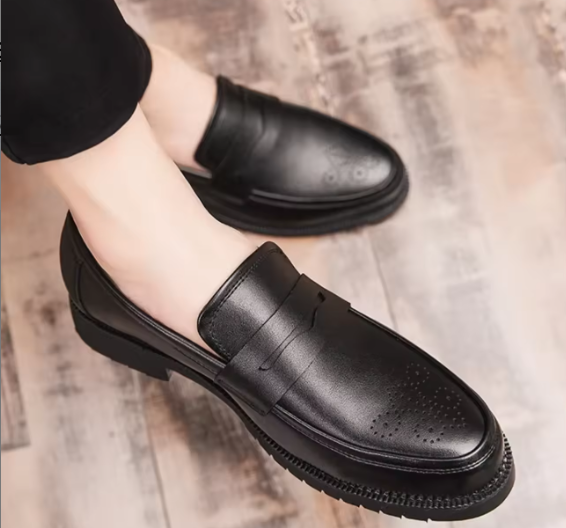 Men's Retro British Casual Dress Shoes Luxury Leather Design Oxford Outsole Button Breathable Flat Business Style