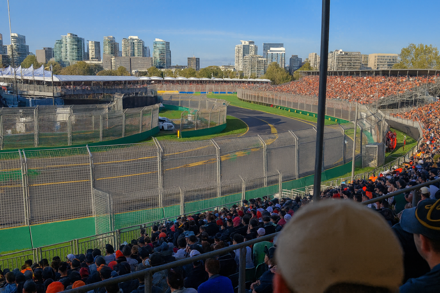 Australia- Package Mega Fan