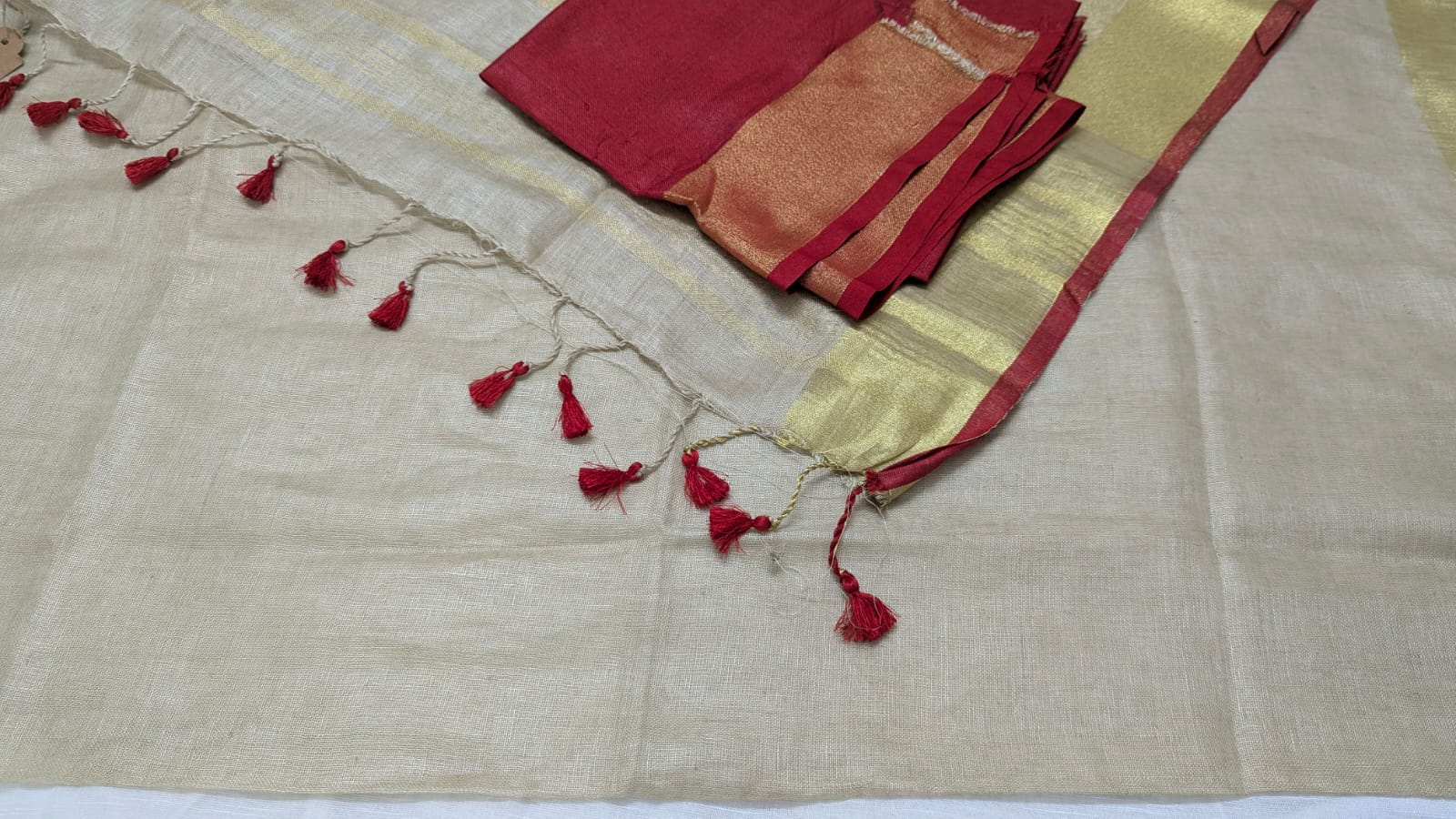 Linen Silk Saree Gold with Red