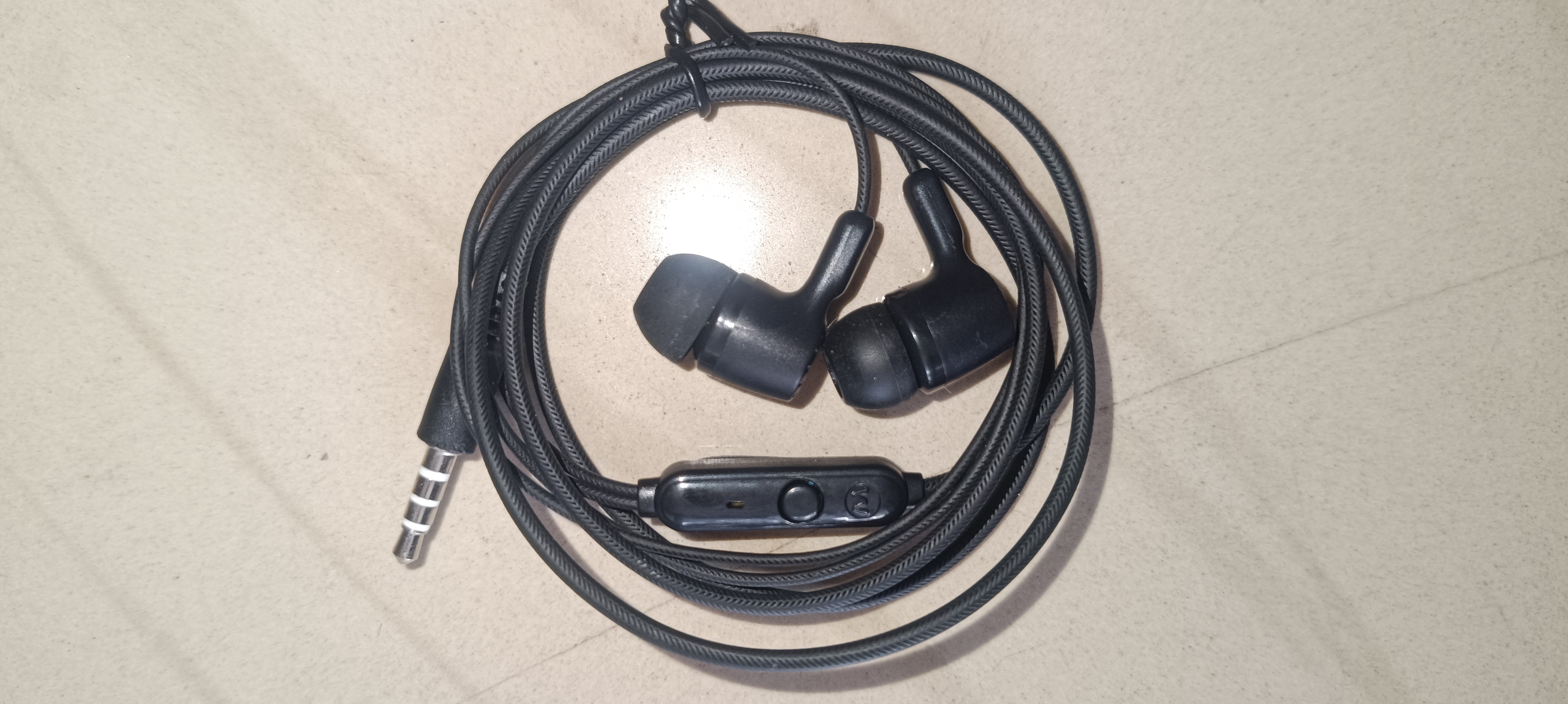 MZ M106 Stereo Earphone