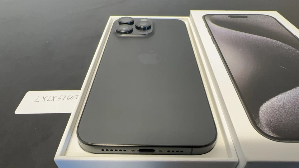 Apple iPhone 15 Pro 256GB Black Desbloqueado Excelente