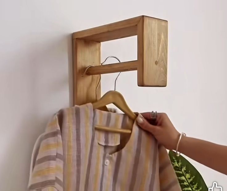 SOPORTE PARA PERCHAS