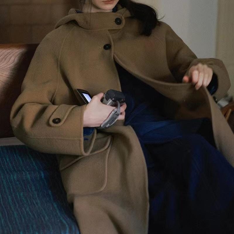 Women’s Vintage Shearling Hooded Mid-Length Coat