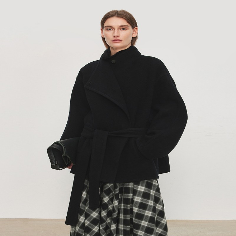 Double-Faced Wool Cashmere Coat with Asymmetric Lapel and Two-Way Wear Design