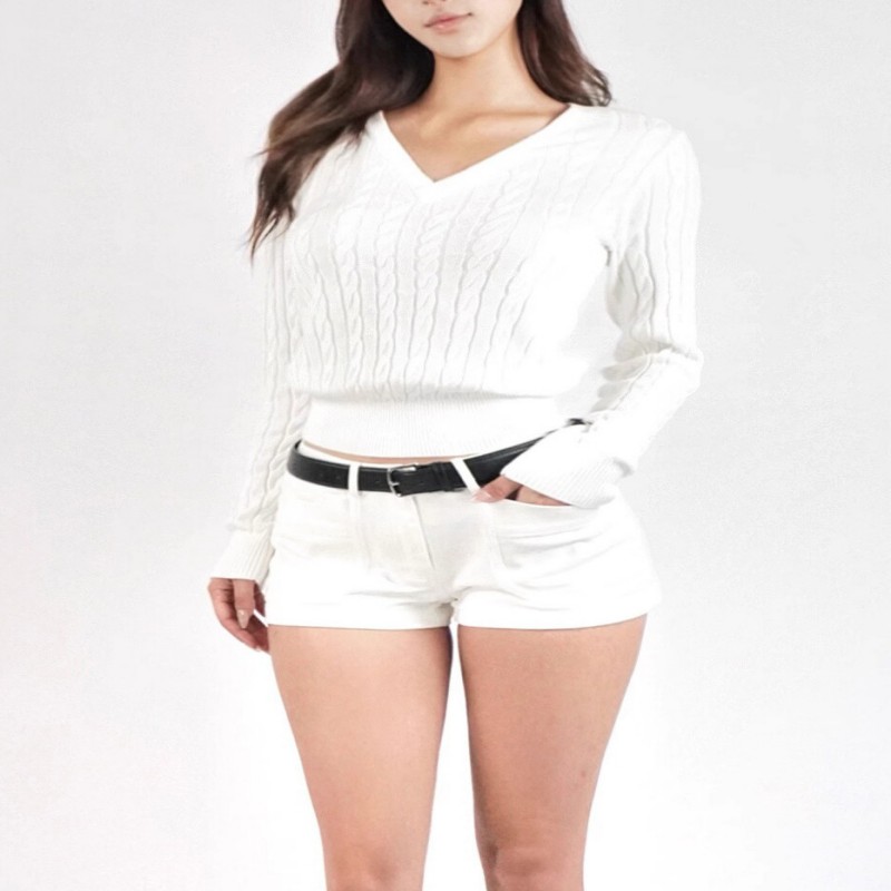 Women’s V-Neck Cable Knit Pullover