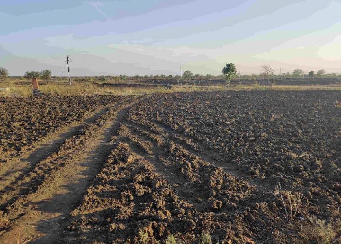 🌾 खेत की आवश्यकता – Mangarload / Dhamtari के आसपास 🌾