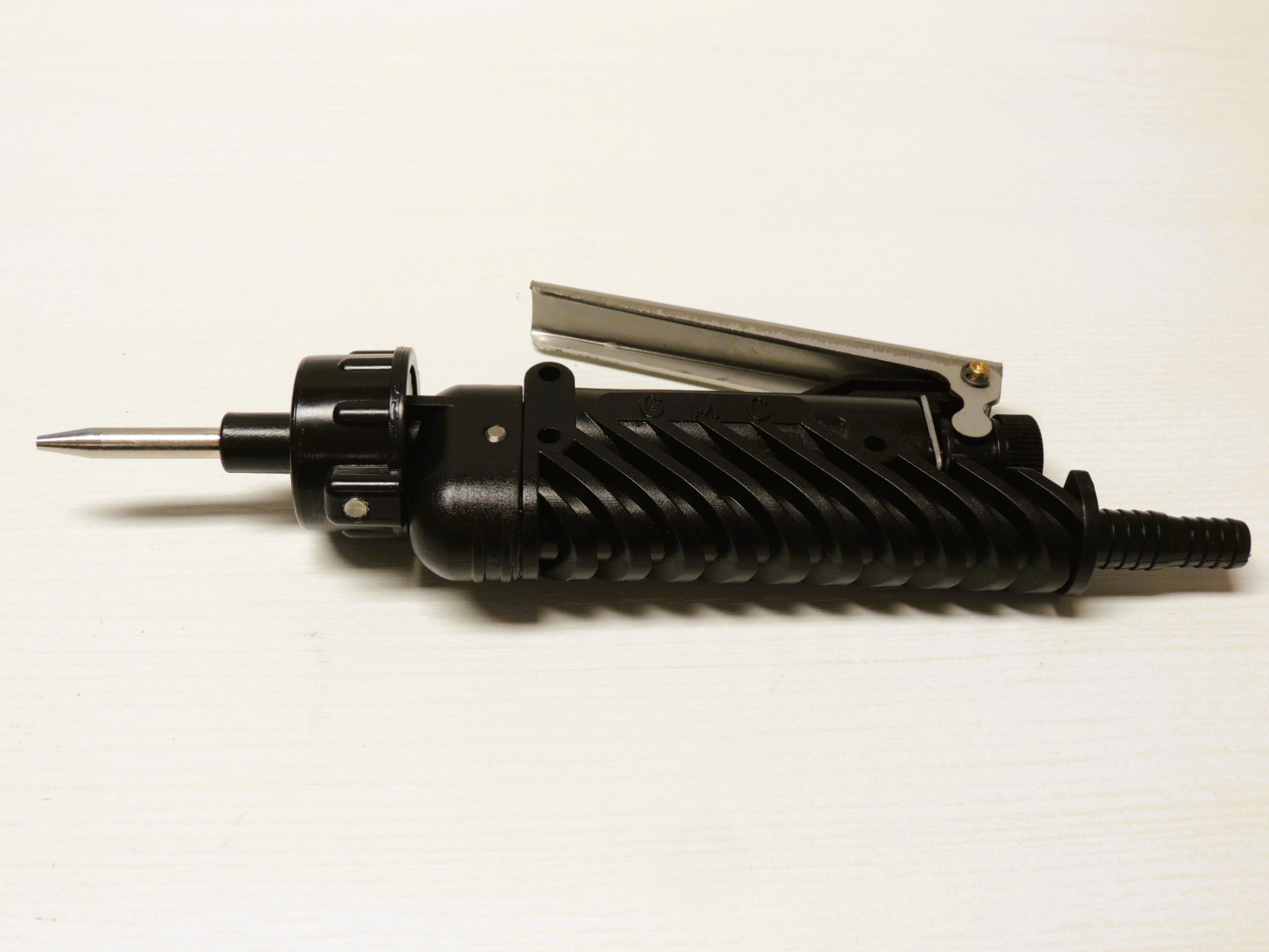 Art. 201 Pistola manuale a flusso regolabile con ugello universale (prezzo IVA esclusa)