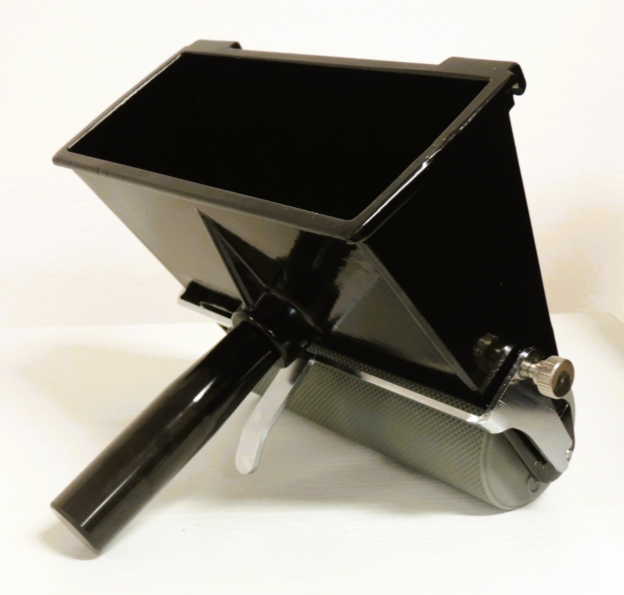 Art. 287 Stendicolla in alluminio con rullo in gomma 180 mm per colla vinilica PVA a base d'acqua (prezzo IVA esclusa)