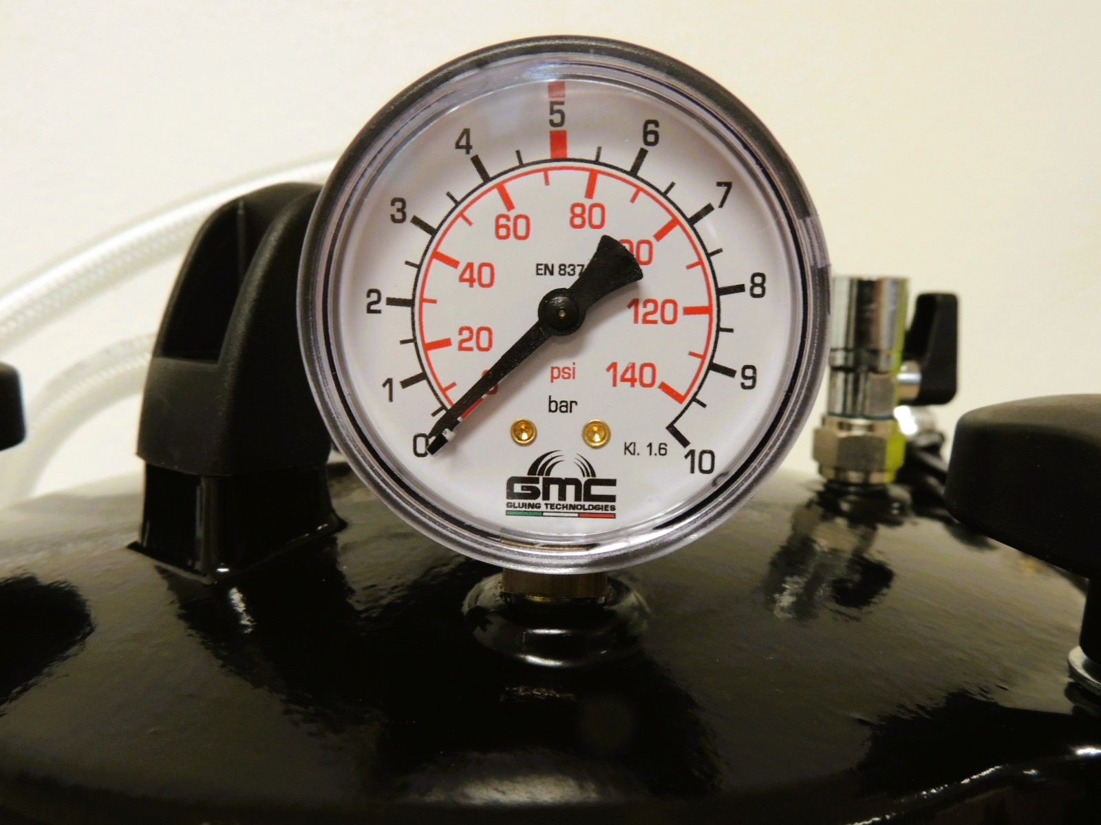 Art. 200 Distributore di colla vinilica  (prezzo IVA esclusa)