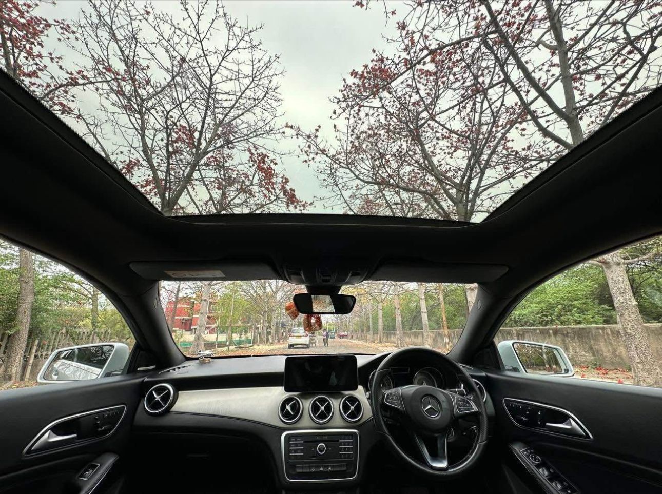 Mercedes-Benz CLA-Class Sedan HR REGISTRATION