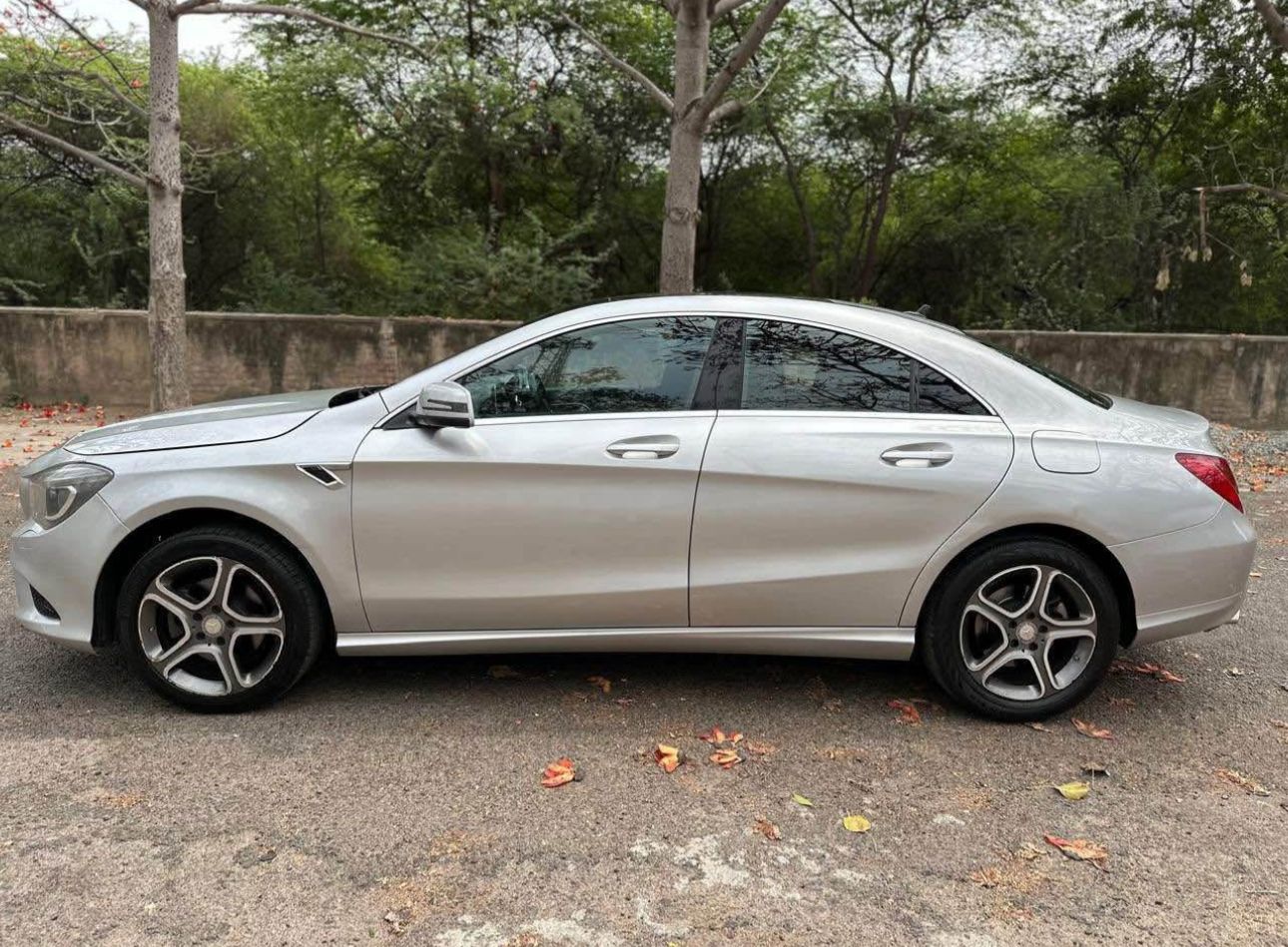 Mercedes-Benz CLA-Class Sedan HR REGISTRATION