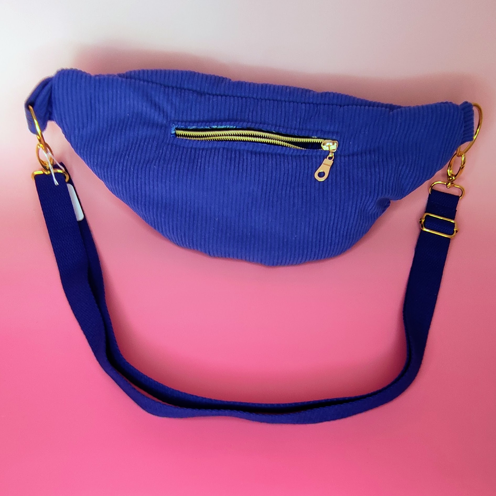 Banane en velours bleu la nuit étoilée