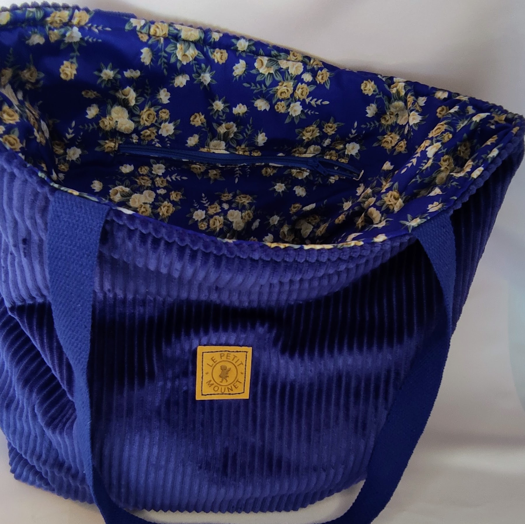 Sac cabas bleu en velours côtelé