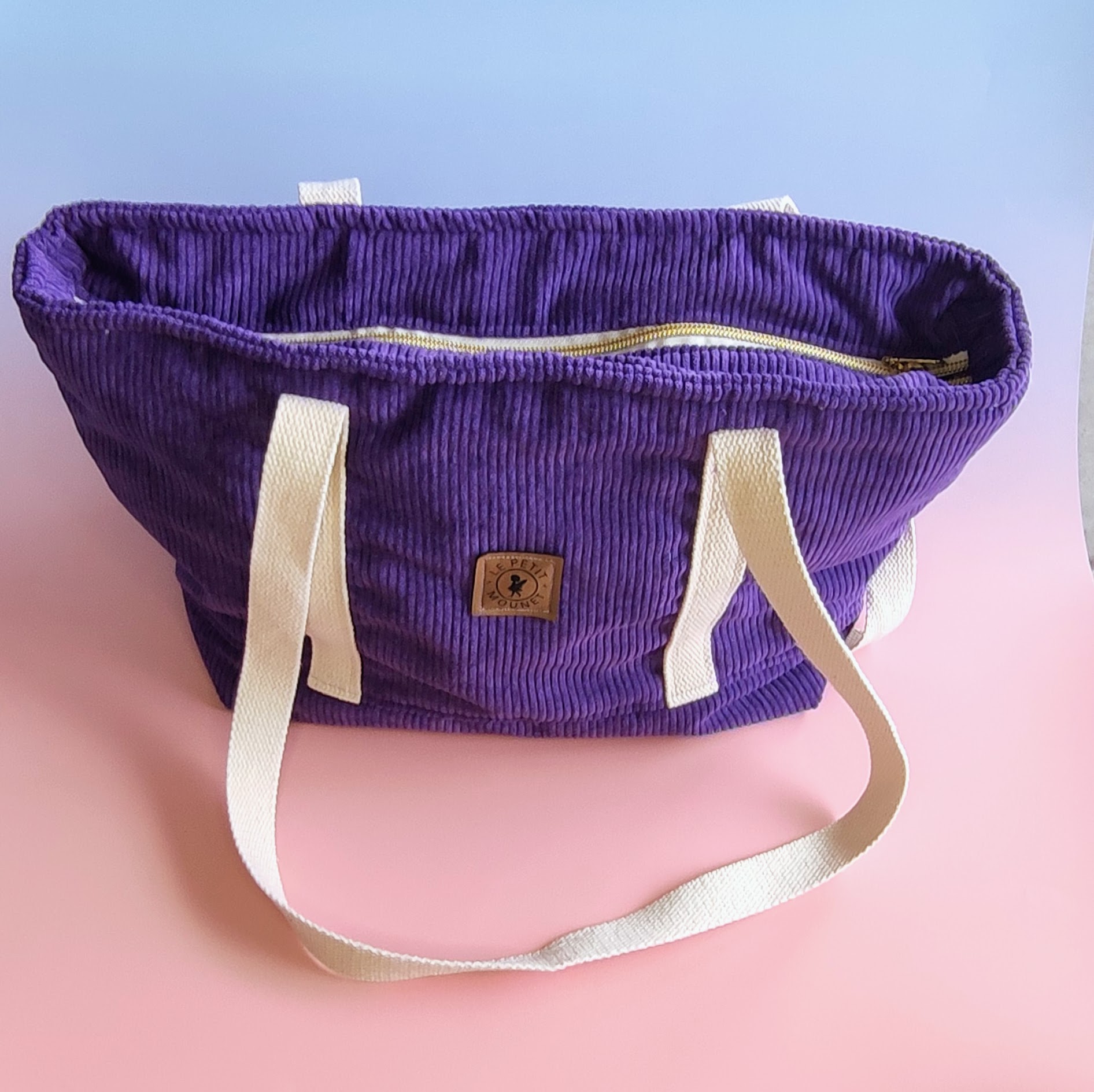 Sac cabas violet en velours côtelé