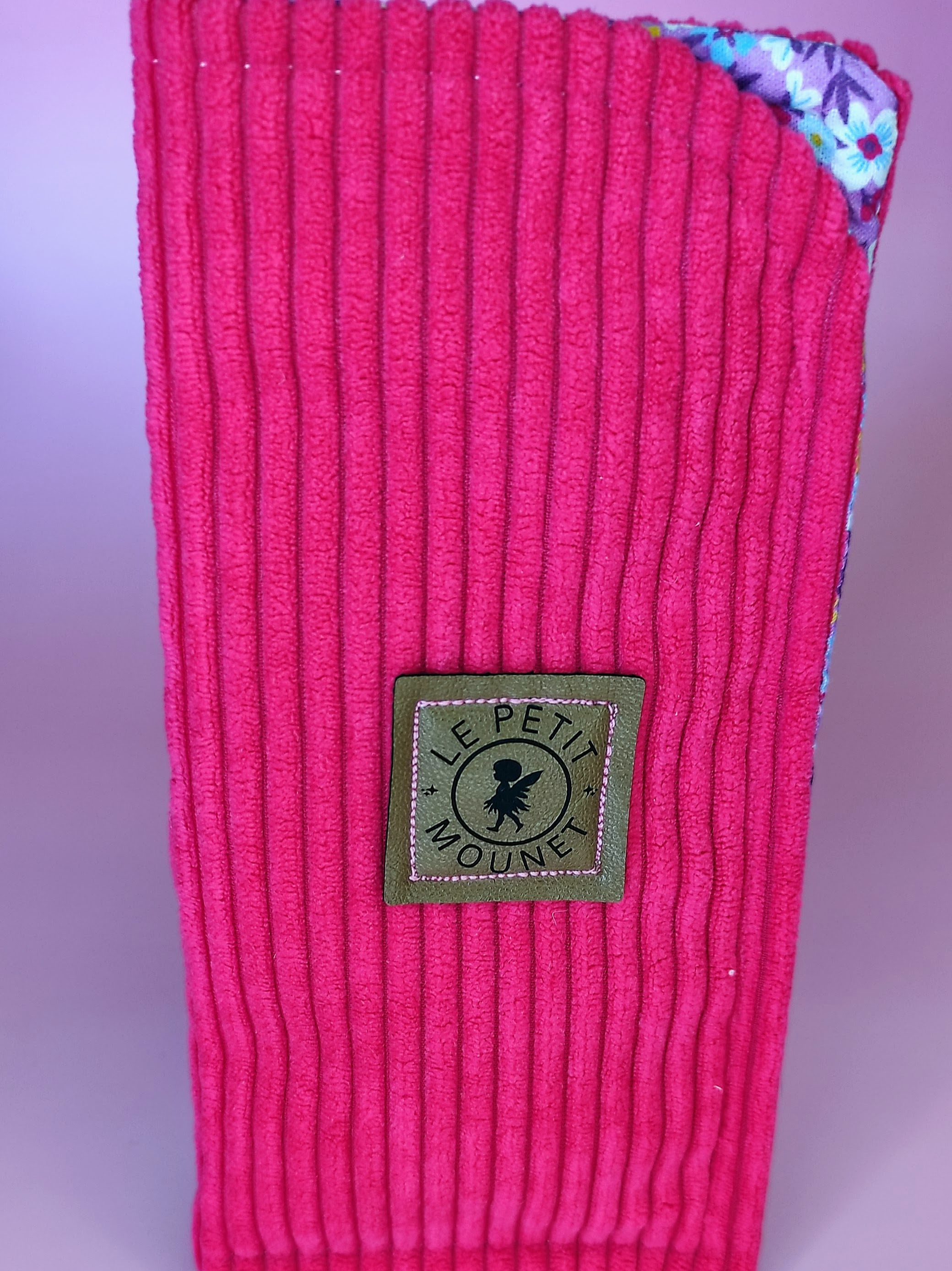 Étui à lunettes en velours rose fuschia