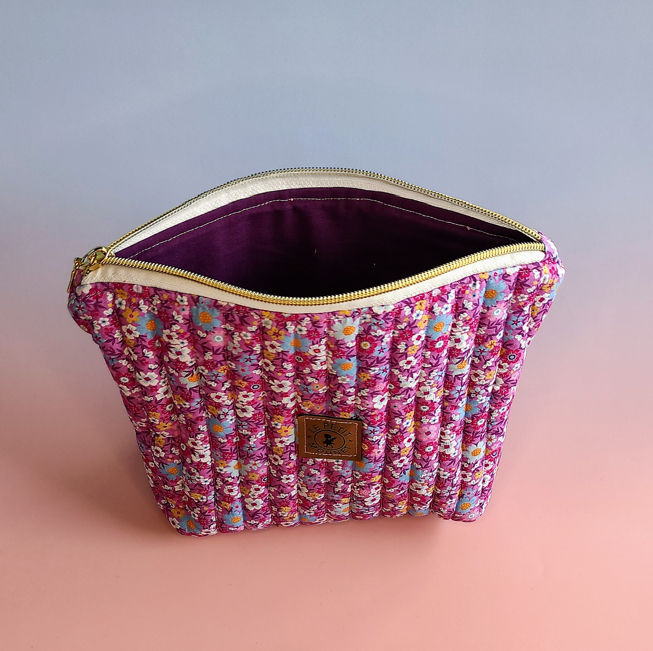 Trousse à fleurs matelassée