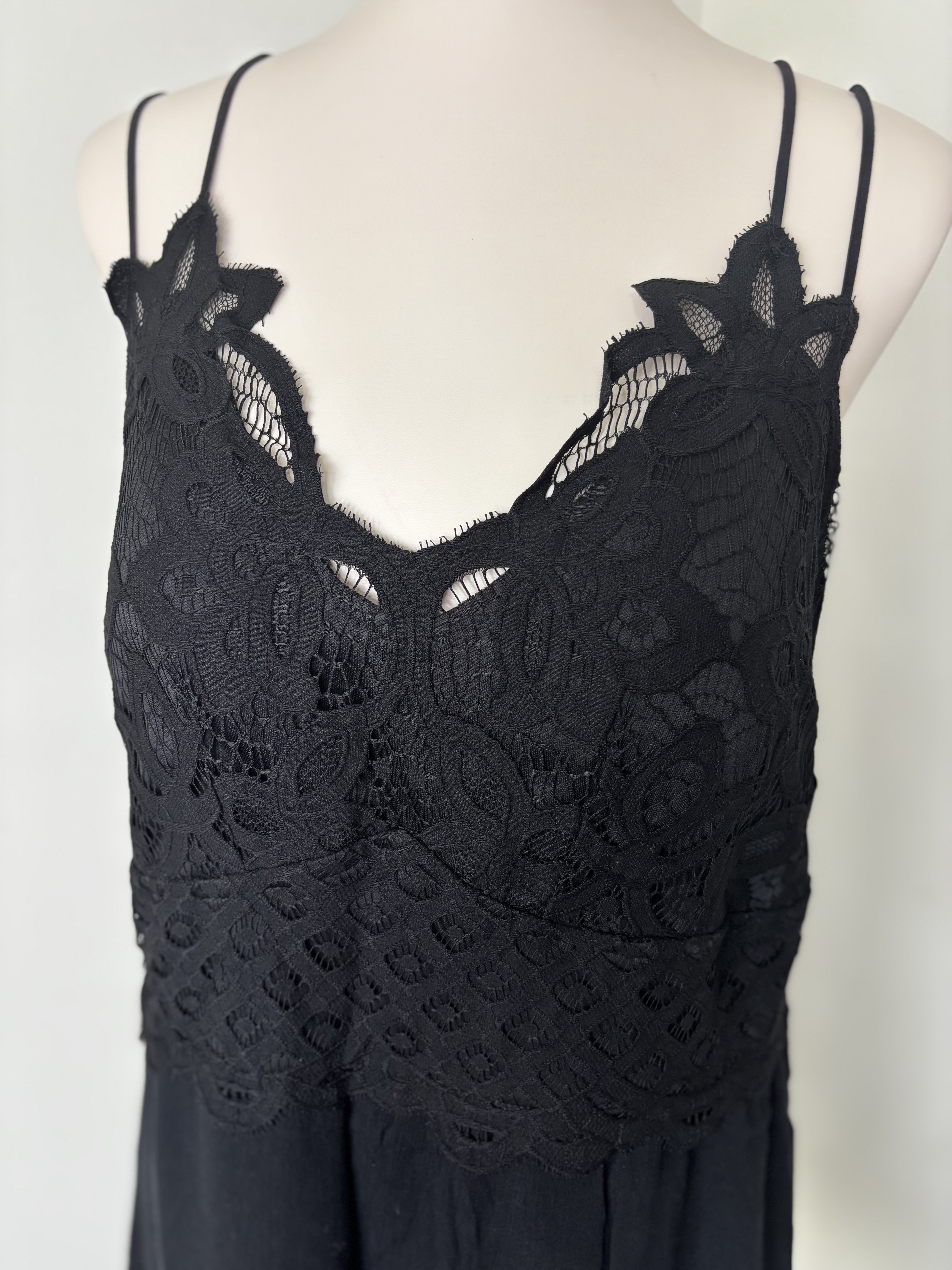Black Lace Spaghetti Strap Dress
