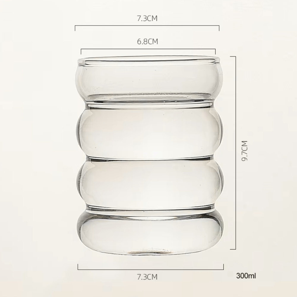 Vaso de vidrio ondulado