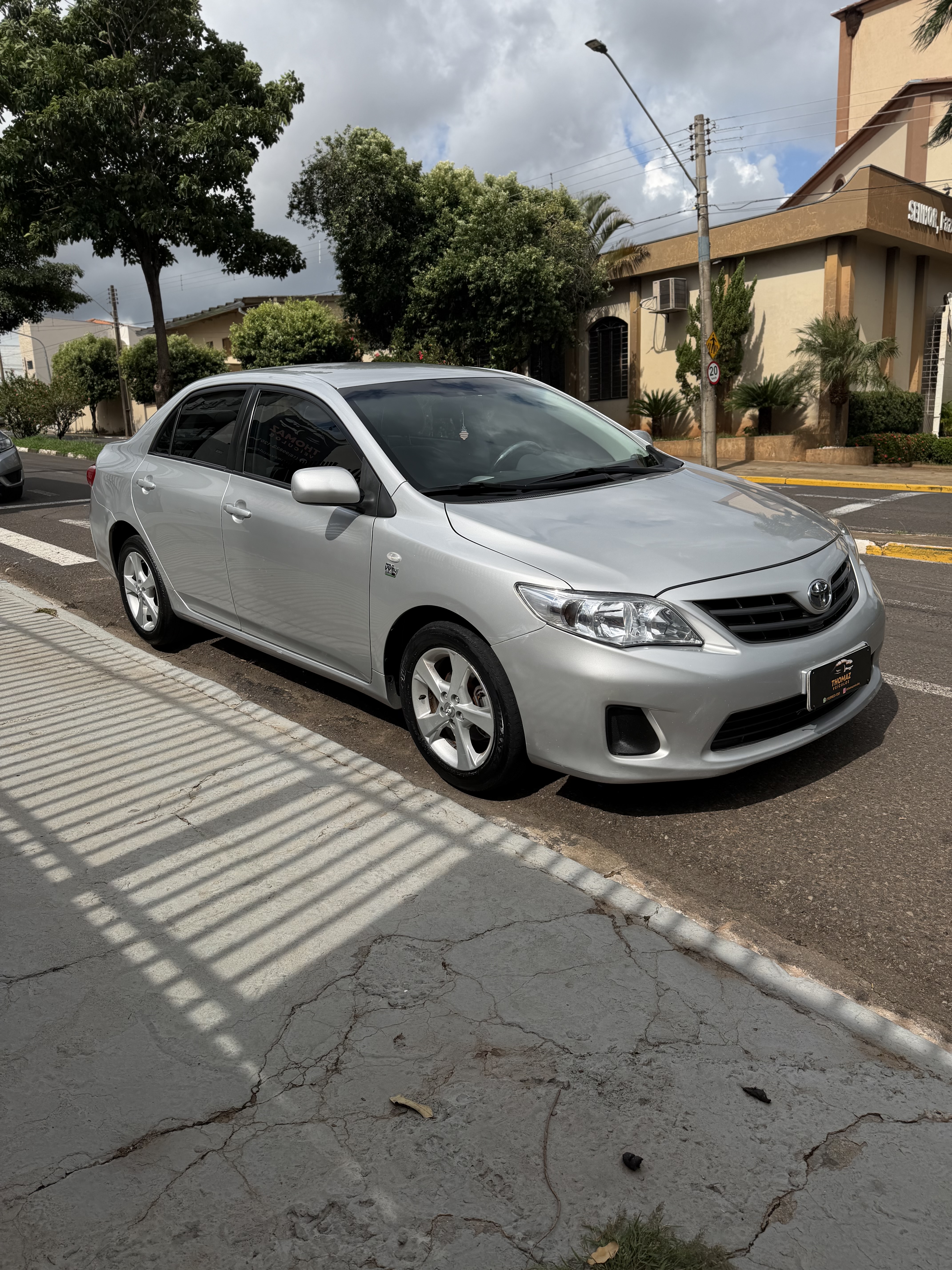 Corolla 2013 Automático Prata BAIXO KM IPVA PAGO