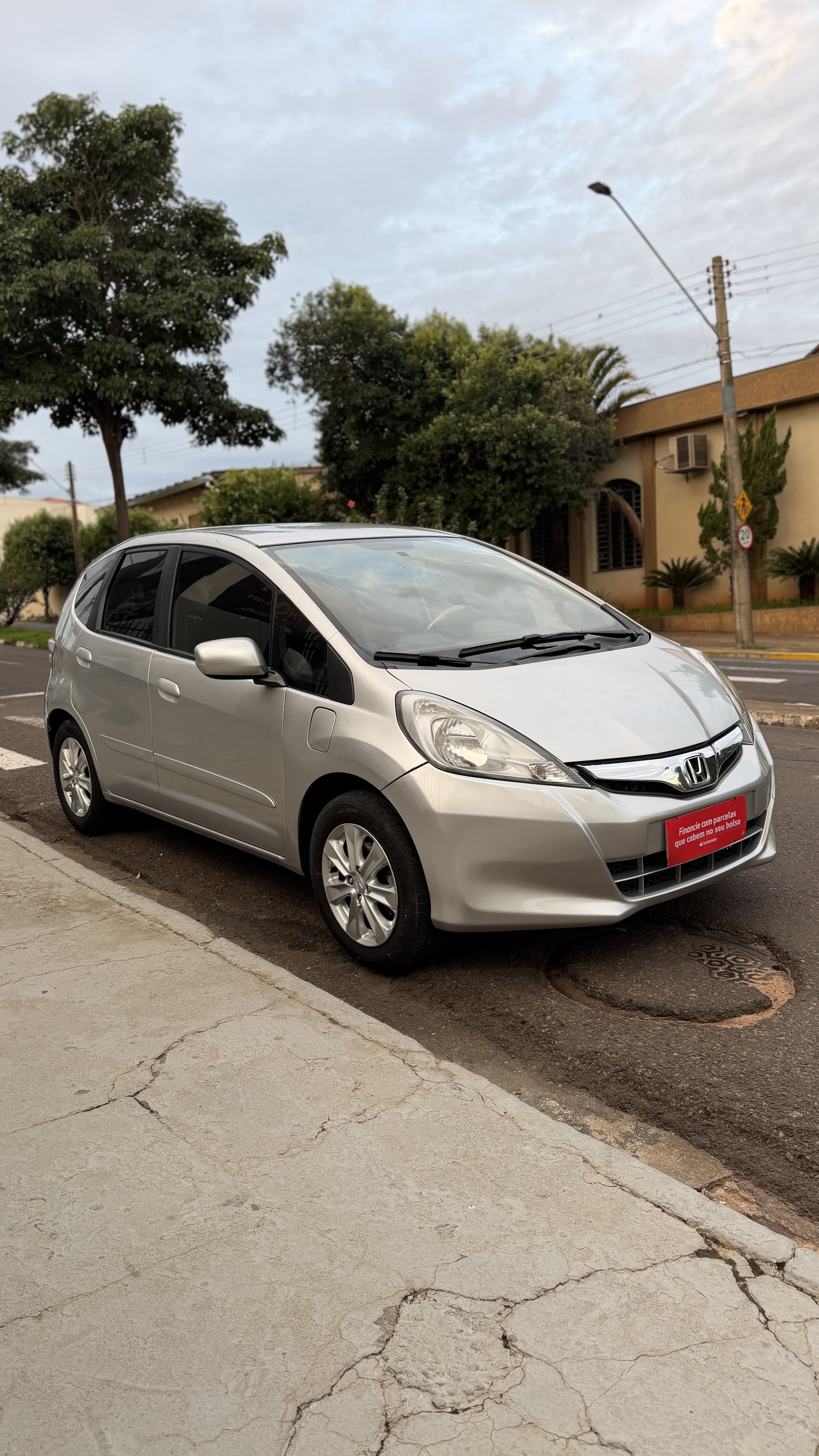 Honda Fit 2013 Automatico PRATA