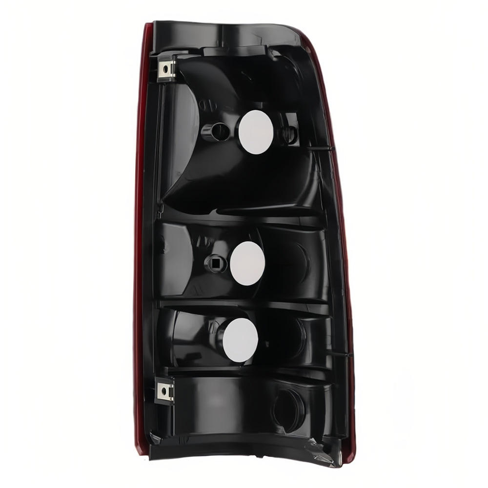 Chevrolet Silverado 1999-2003 model year, taillights 335-1901