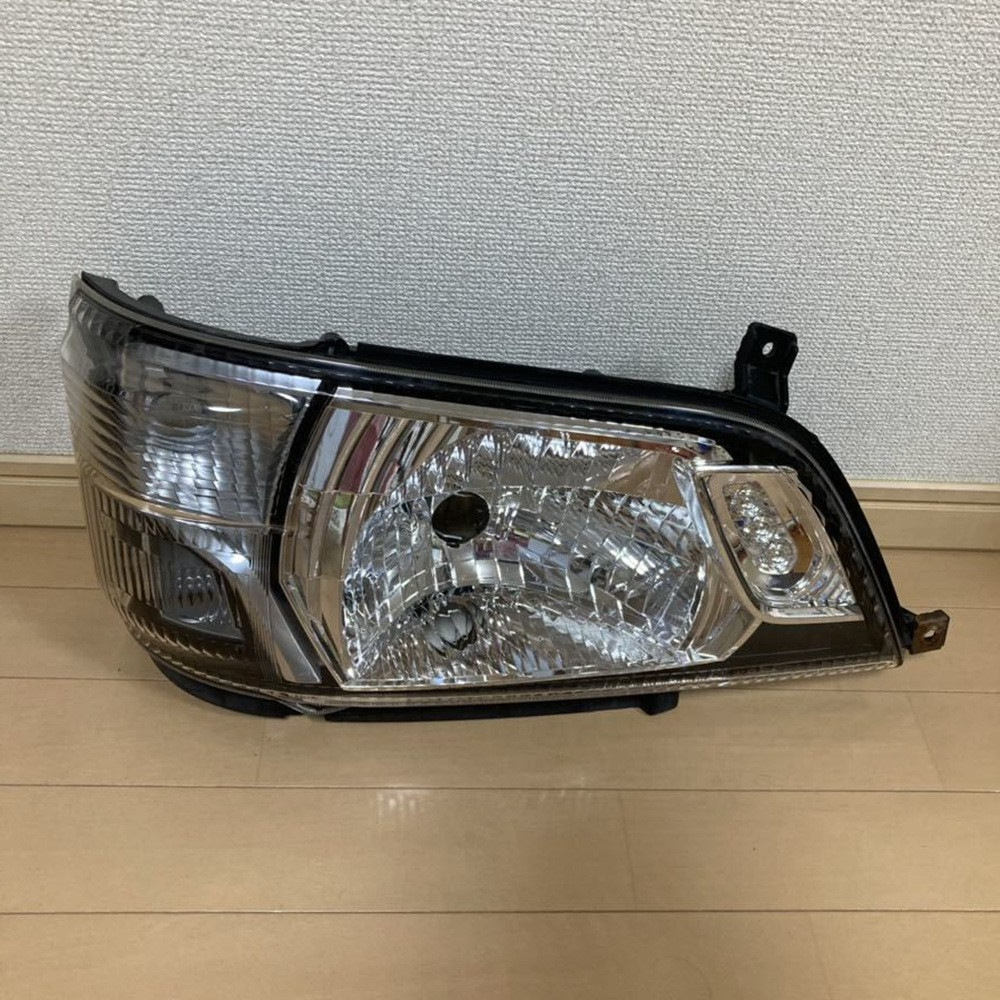Hino Dutro 300 | Toyota Dyna 2018-2022 Headlight 219-1111