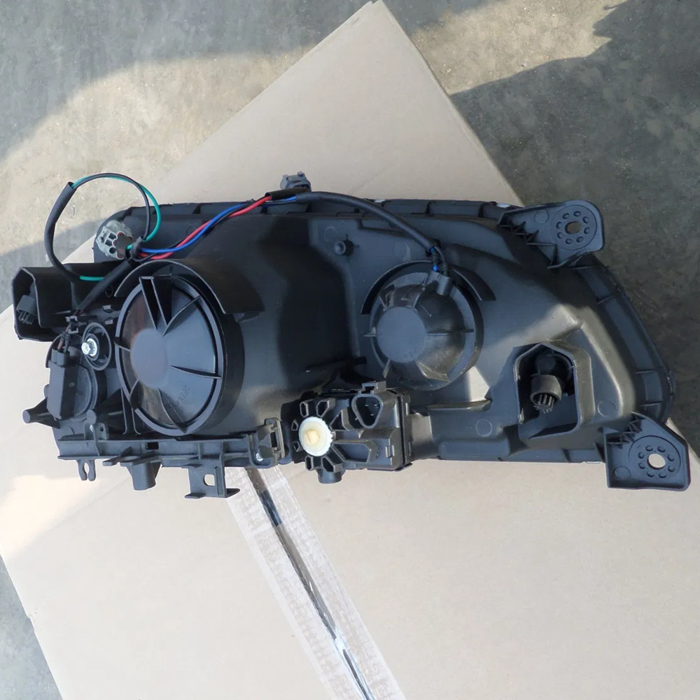 Hino 500 | 700 Headlight Assembly with Lens 219-1109