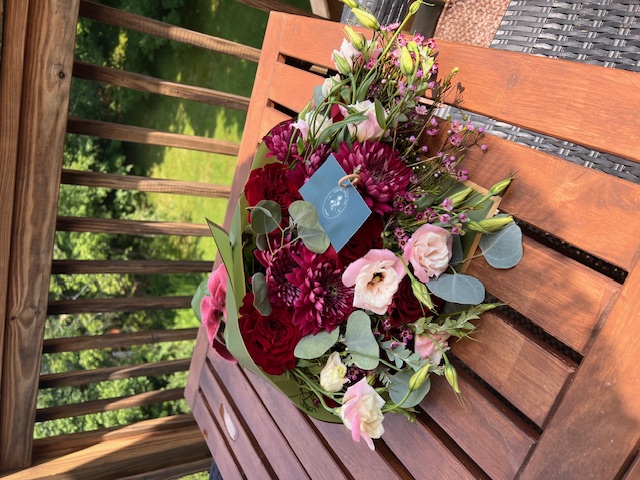 Large hand tied bouquet (example)