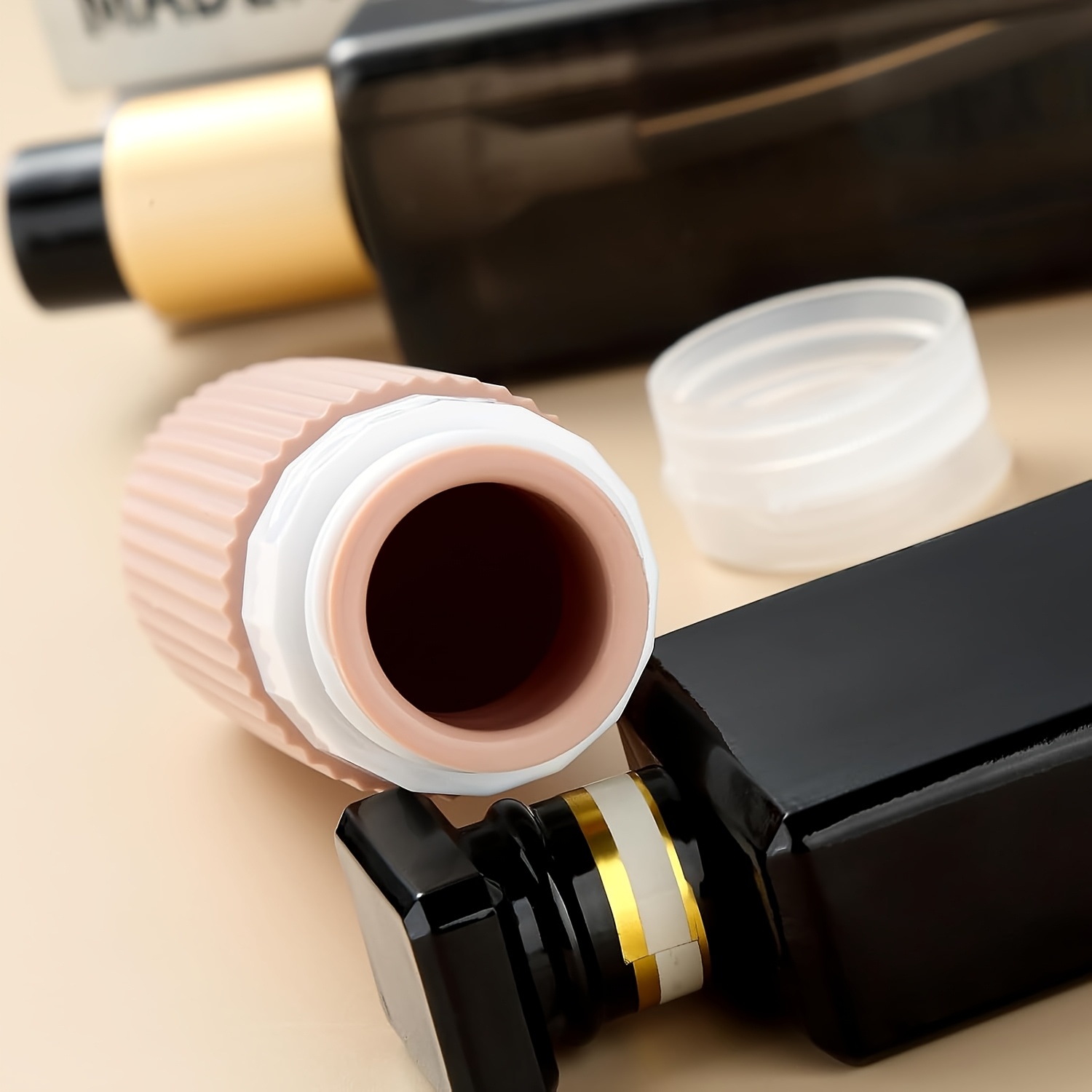 16pcs Travel Bottle Set with Packaging Bag and Stickers