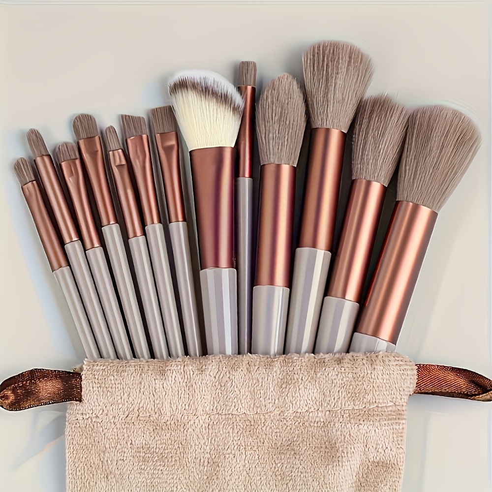 Complete Makeup Brush Set Containing 13pcs with Soft Brushes